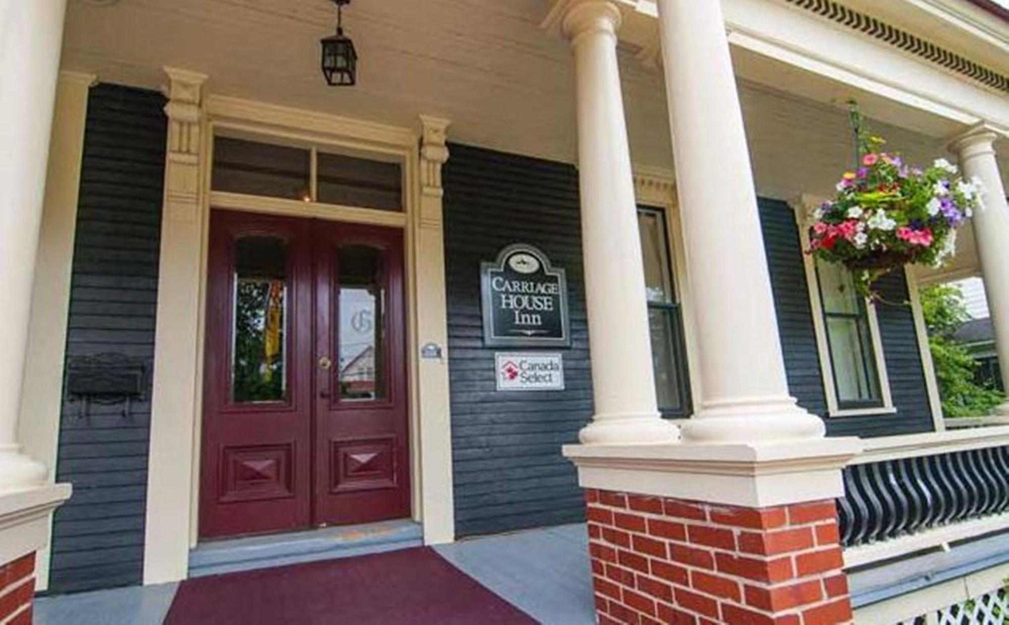 Carriage House Inn Fredericton Exterior foto