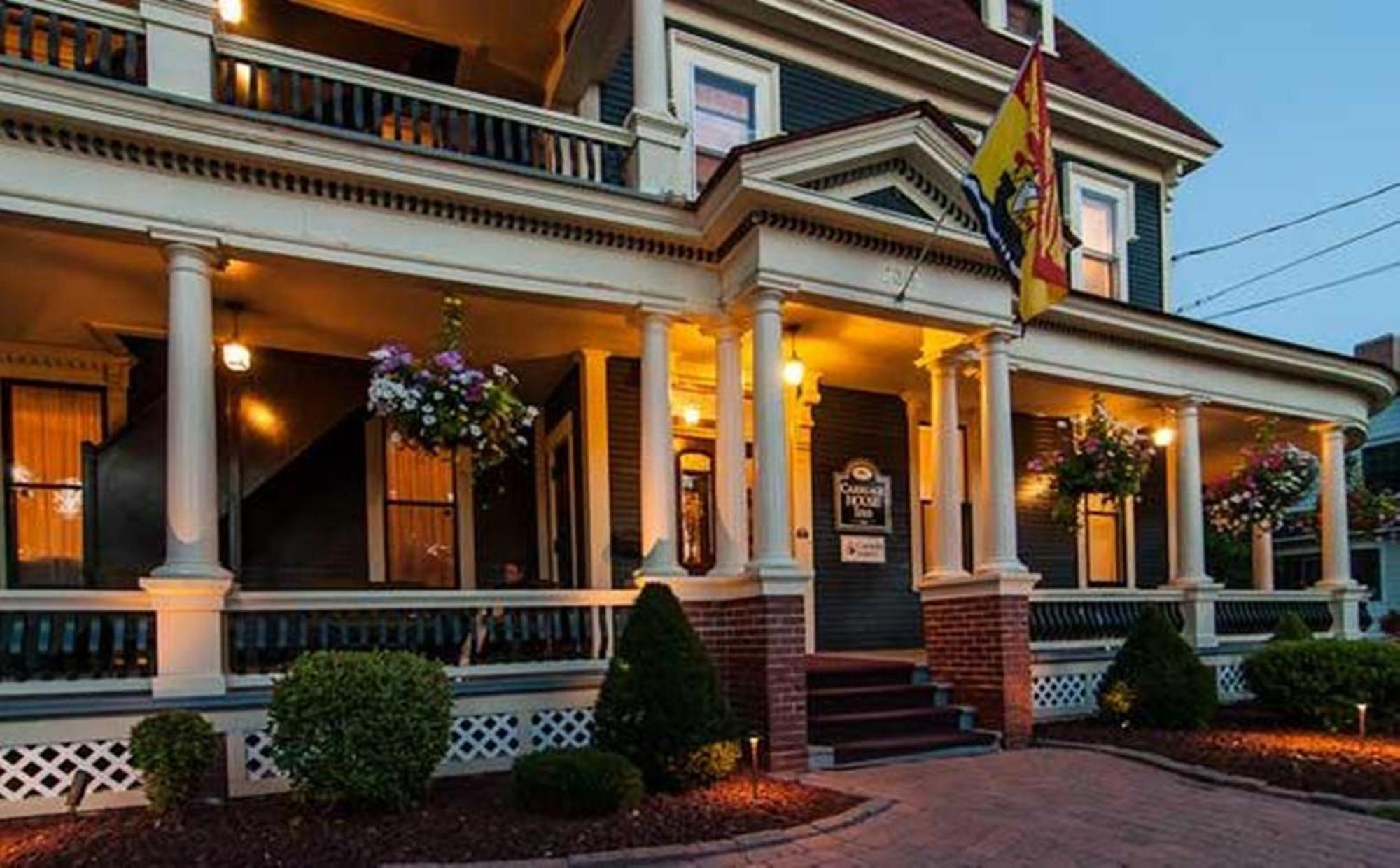 Carriage House Inn Fredericton Exterior foto